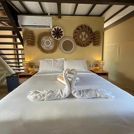 Beachfront Glamping - Escape In Nature