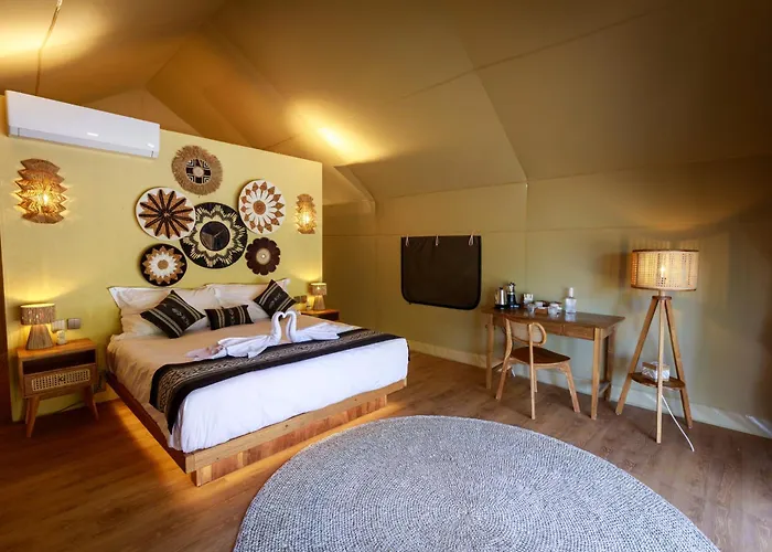 Beachfront Glamping - Escape In Nature ホテル *